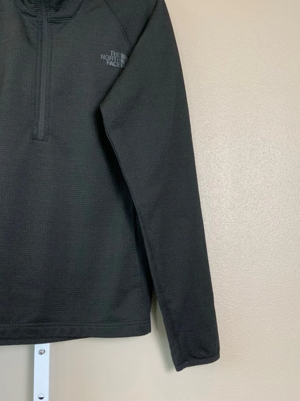 The North Face Hal Zip Textured Long Sleeve Performance Pullover